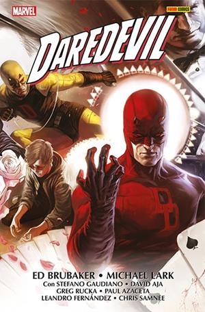 DAREDEVIL DE ED BRUBAKER Y MICHAEL LARK 02 (MARVEL OMNIBUS)