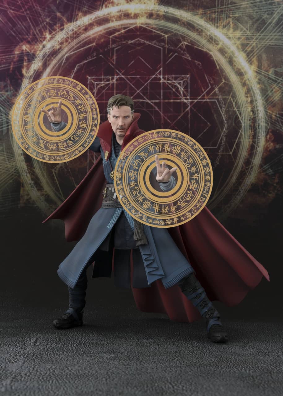 DOCTOR STRANGE + BURNING FLAME SET FIGURA 15 CM MARVEL DOCTOR STRANGE S.H. FIGUARTS